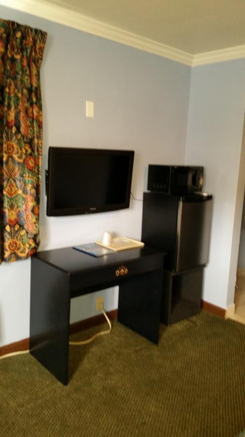 Del Aire Inn Lennox Εξωτερικό φωτογραφία