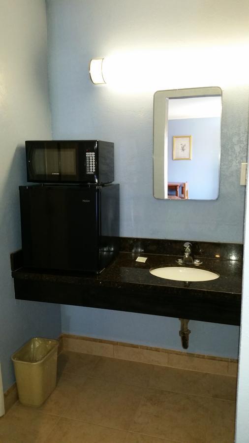 Del Aire Inn Lennox Εξωτερικό φωτογραφία