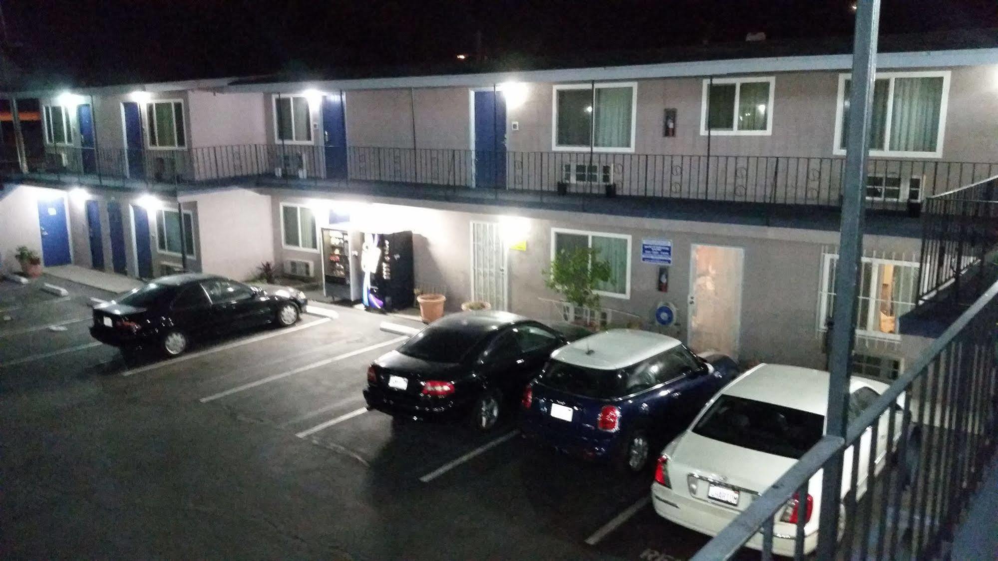 Del Aire Inn Lennox Εξωτερικό φωτογραφία